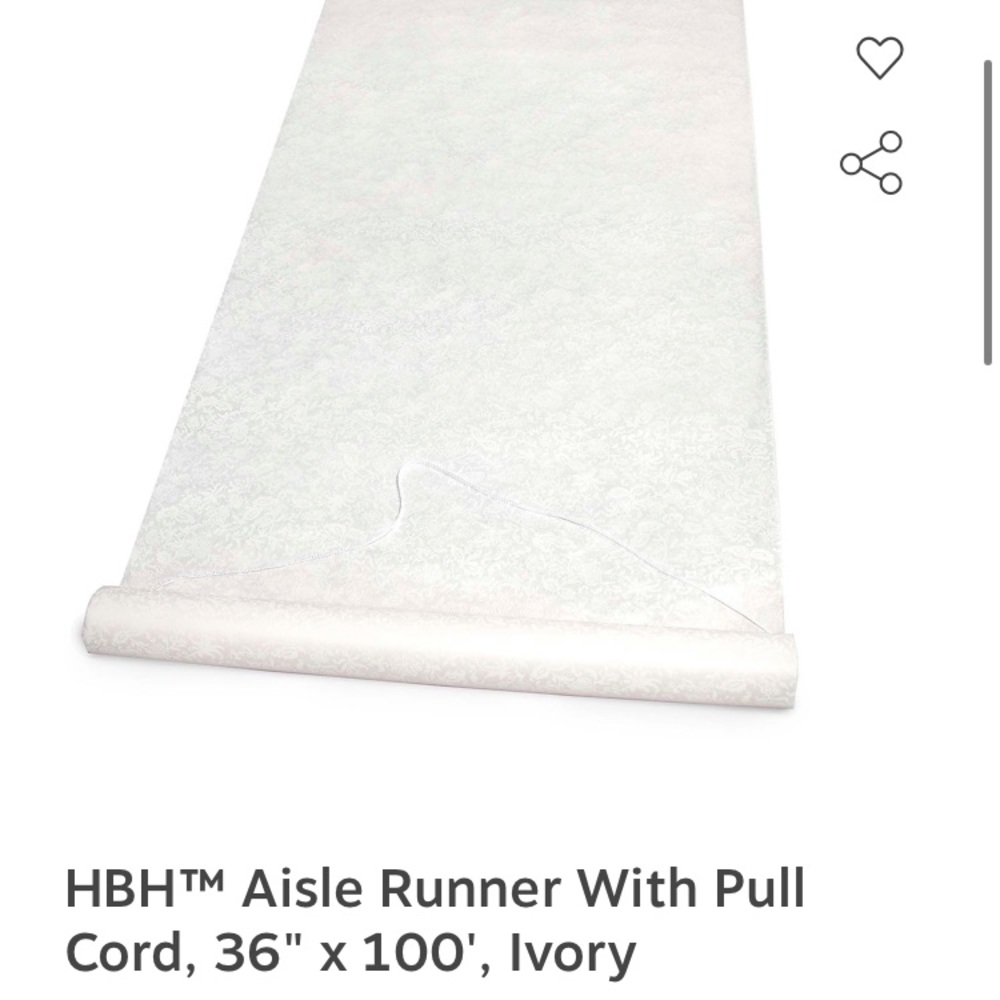 Aisle Runner with pull cord 36x100 Ivory - NEW